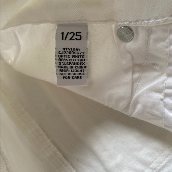 Celebrity Pink Mid Rise Cream Colored Skinny Jeans with Classic Denim Texture - Picture 3 of 6